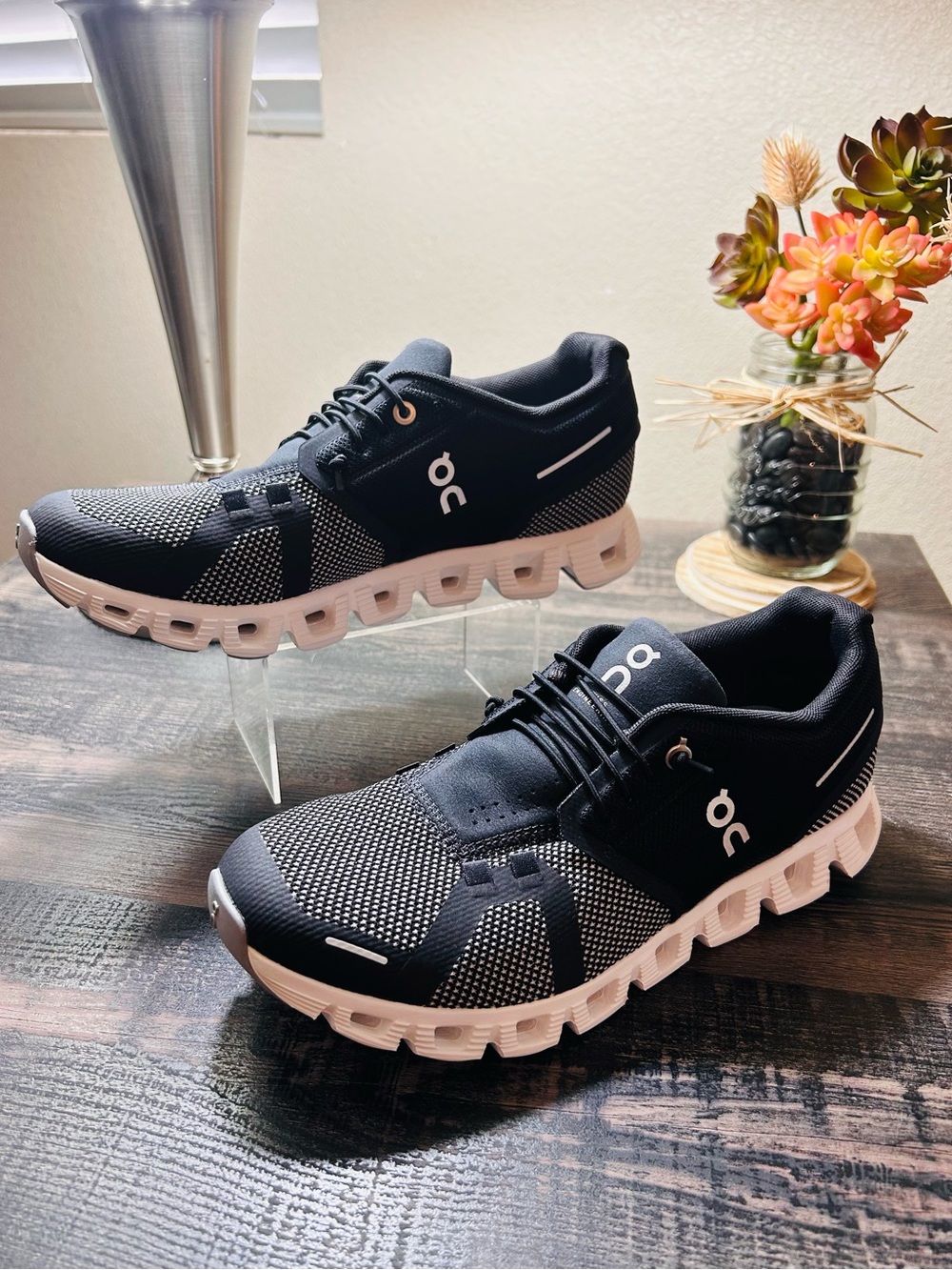 On Cloud Women's Athletic Shoes Walking Running Black/White - Picture 6 of 6